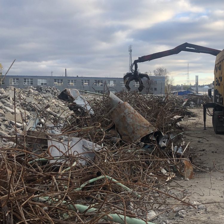 Вивіз демонтованих конструкцій металу